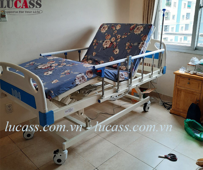 Mẫu giường y tế đa năng nhập khẩu Lucass GB-63 